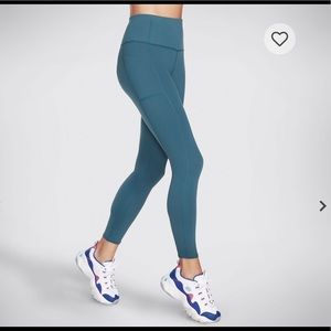 Sketchers size small leggings